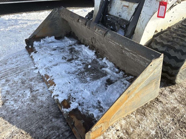 2018-bobcat-t740-image-13