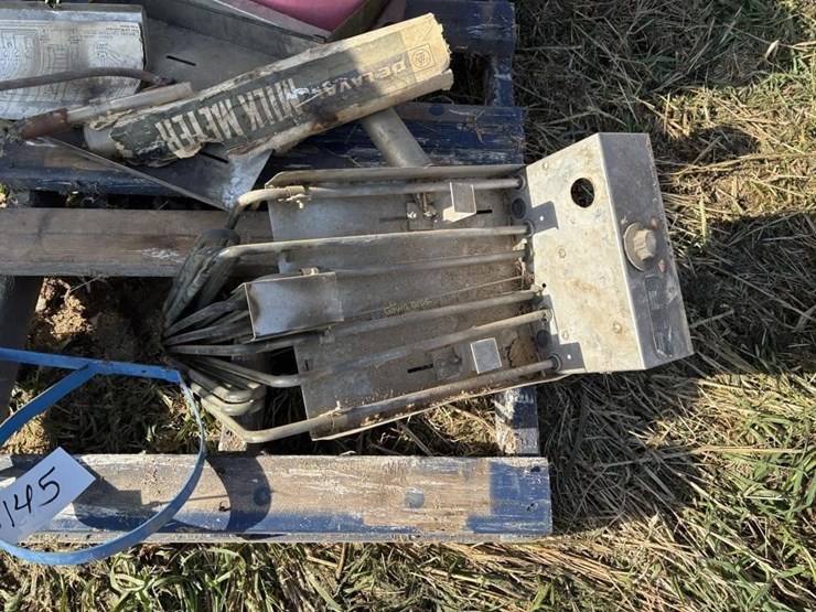 pails,-pail-holder,-tank-heater-etc-image-3