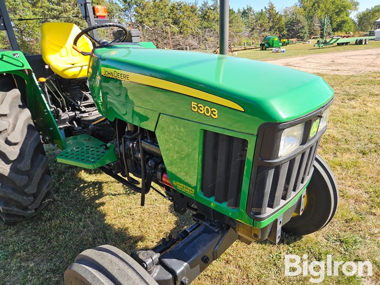 john-deere-5303-image-11