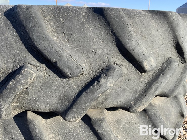 john-deere-8370r-image-13