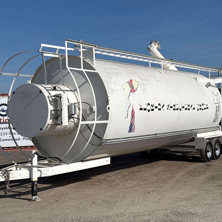 2022 Belgrade Steel 350 Barrel 65 Ton T/A Towable Cement Silo