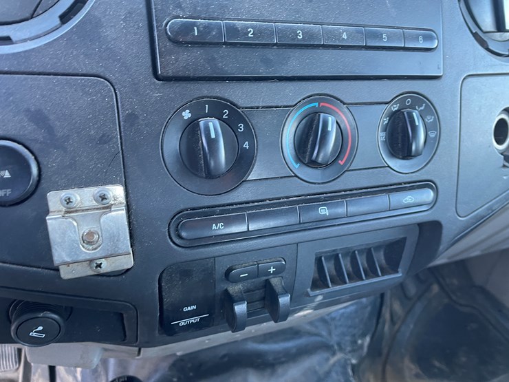 ford-f250-xl-image-59