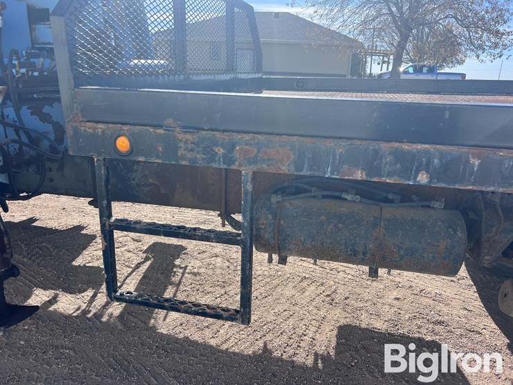 international-s1900-image-12