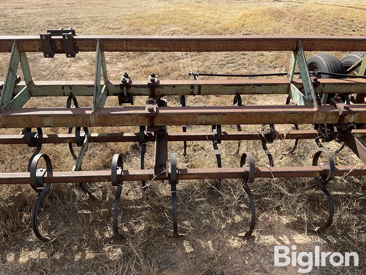 bigham-bros-3-pt-duckbill-winged-ripper-plow-image-17