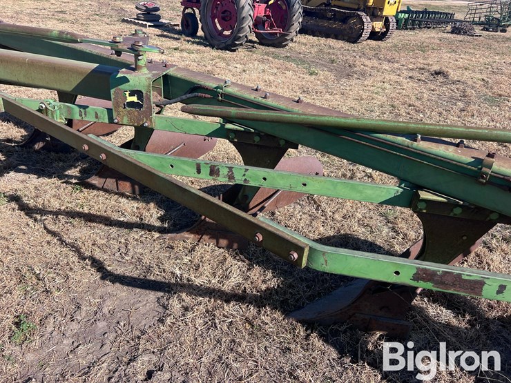 john-deere-a-image-12