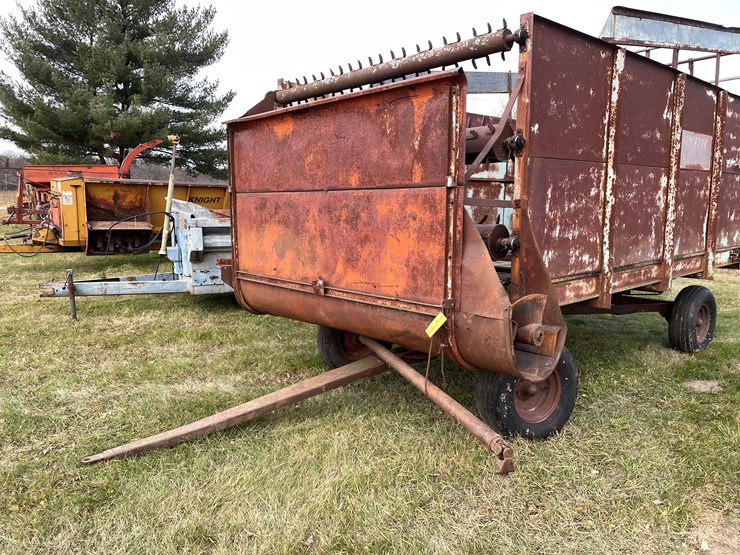 #200-•-forage-king-14"-chopper-box-(boyceville,-wi)-image-7