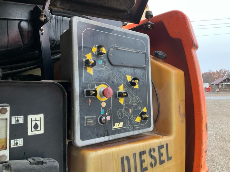jlg-600s-image-40