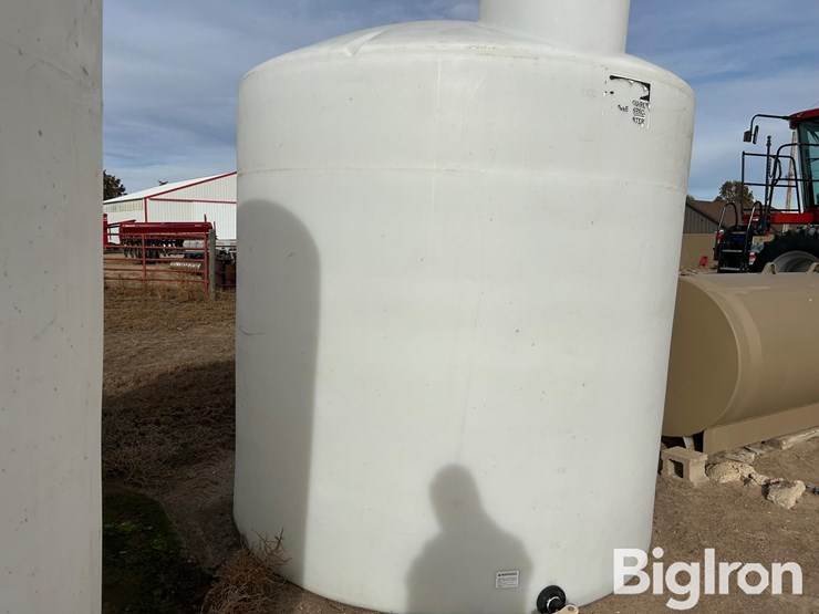 3,000-gallon-flat-bottom-tank-image-3
