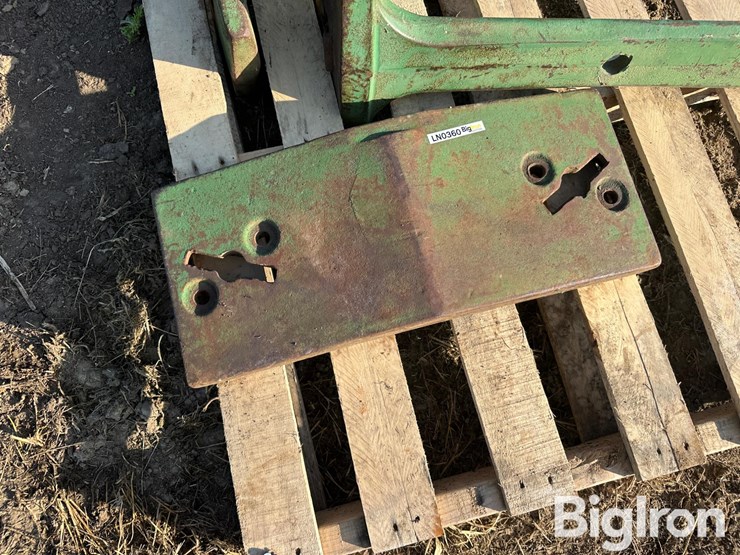 john-deere-10-image-9