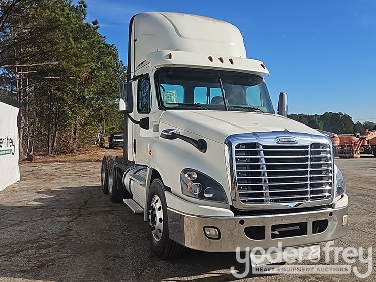 2018-freightliner-cascadia-image-5