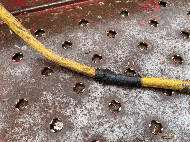 #300-•-1996-mec-scissor-lift-image-38