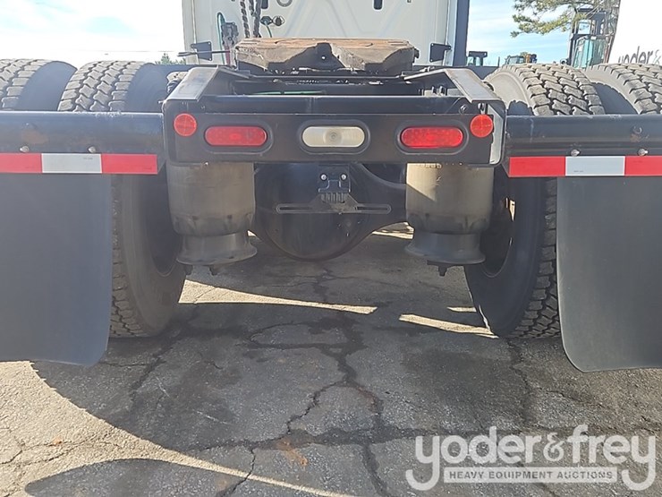 2018-freightliner-cascadia-image-33