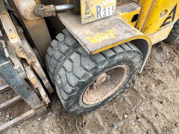 #1002-•-allis-chalmers-fp50-24-forklift-image-17