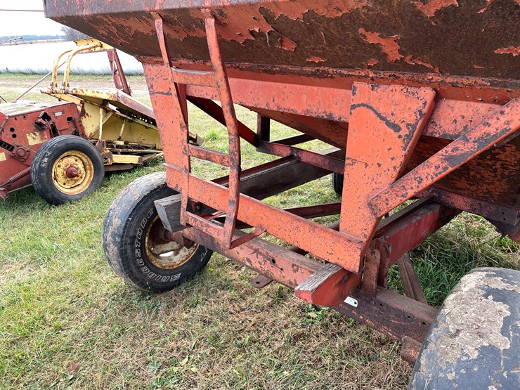 #205-•-j&m-gravity-box-on-running-gear-(boyceville,-wi)-image-31