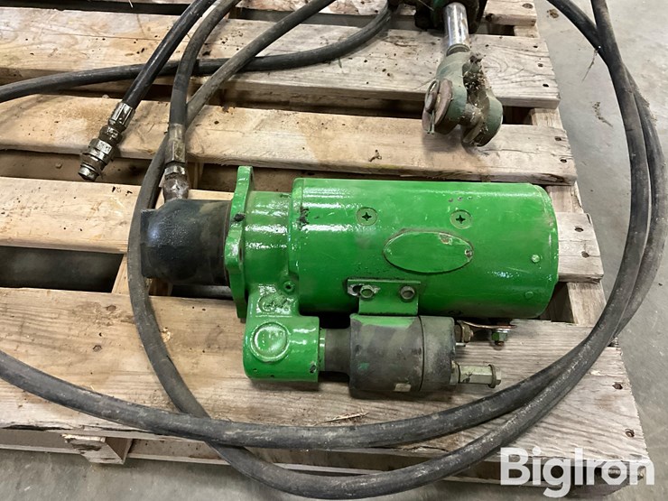 john-deere-3020-image-9