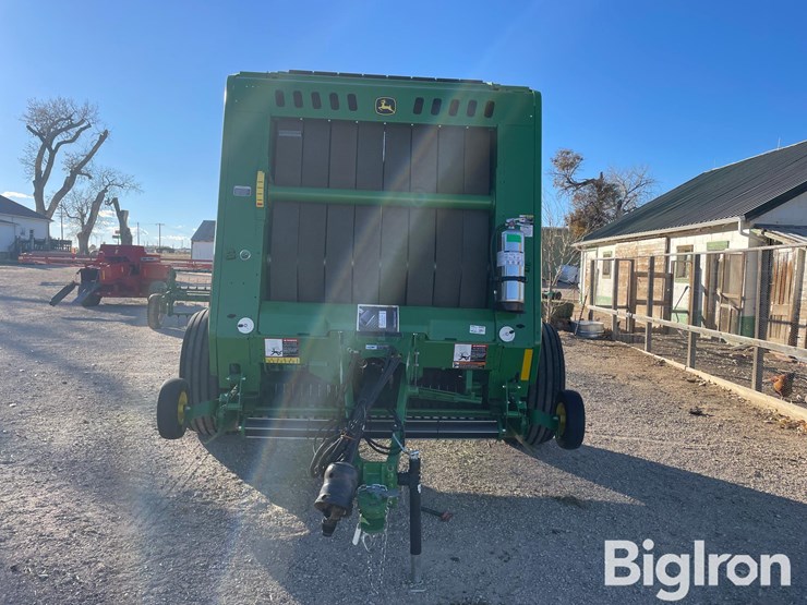 john-deere-560m-image-8