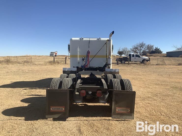 freightliner-fld112-image-6