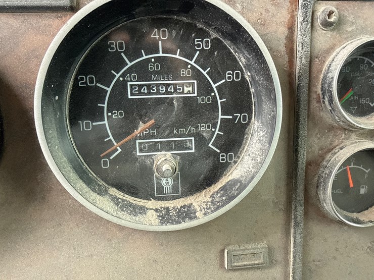 kenworth-t800-image-25