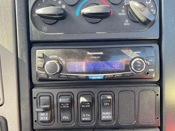 2010-international-415-image-34