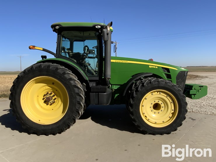 john-deere-8345r-image-4