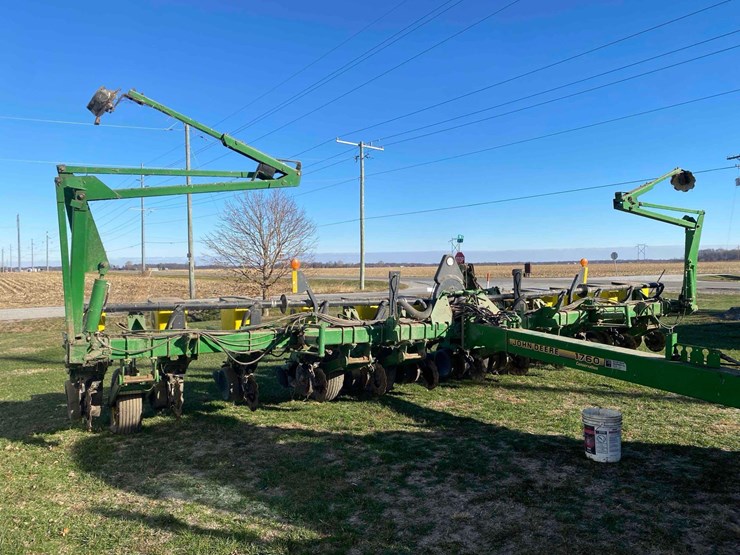 john-deere-1760-image-1