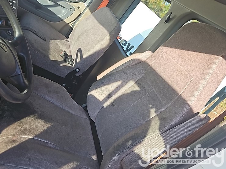 2018-freightliner-cascadia-image-43