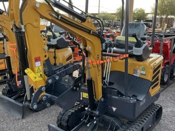 2025-cfg-mx20r-mini-excavator-image-2