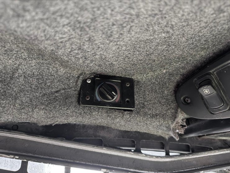 john-deere-260-image-22