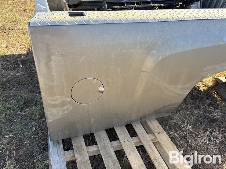 chevrolet-8'-pickup-box-image-9