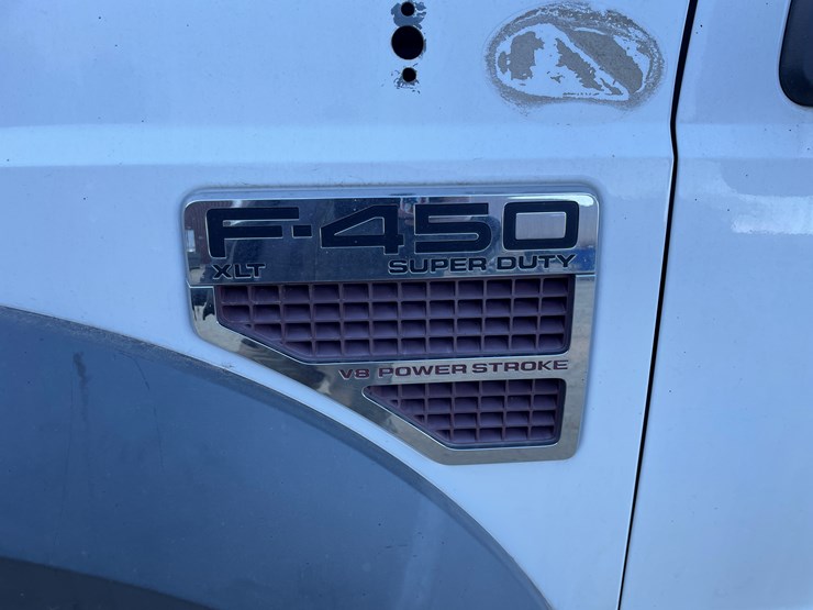 ford-f450-image-18