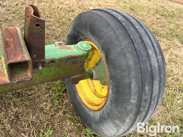 john-deere-1065-image-13