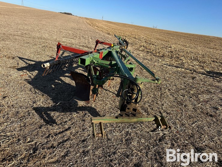 john-deere-1350-1450-image-2