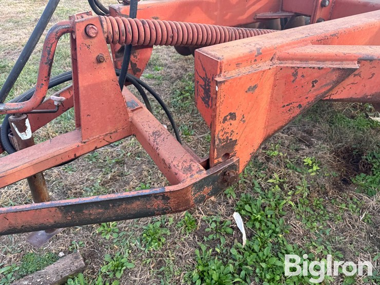 international-490-image-14