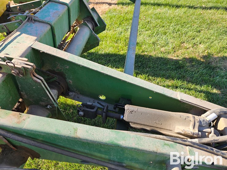 john-deere-7000-image-14