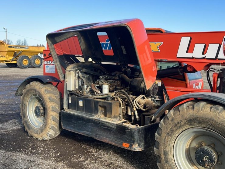 2005-lull-644e-42-image-46