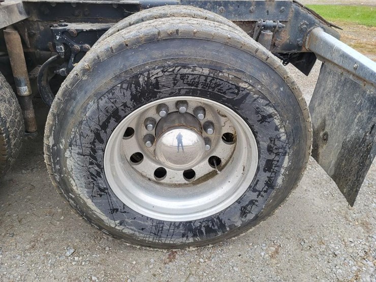 kenworth-t600-image-26