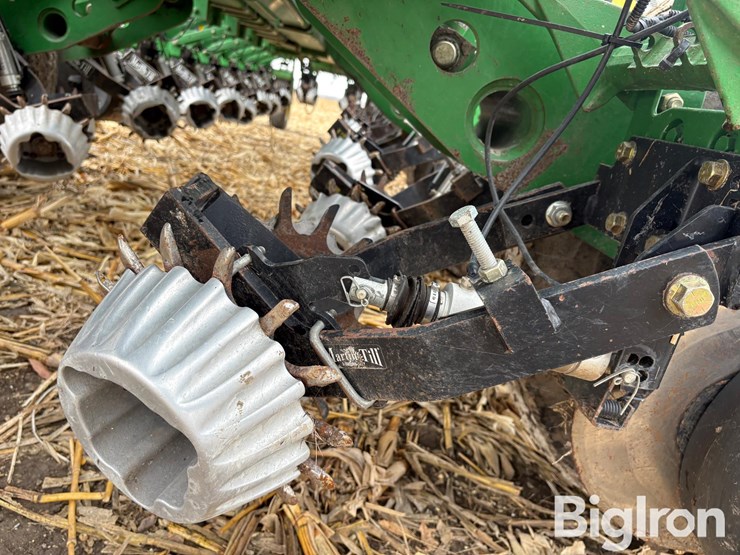 john-deere-1770nt-image-16