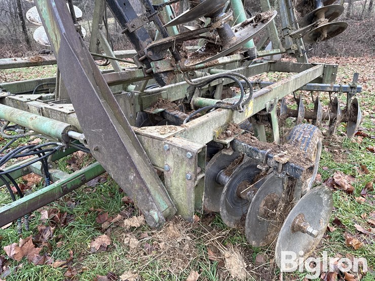 john-deere-230-image-12