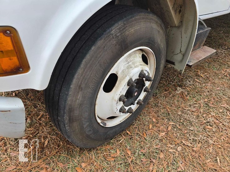 international-4700-image-8