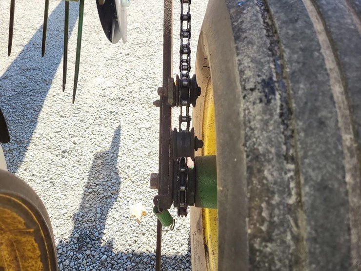 john-deere-7000-image-17