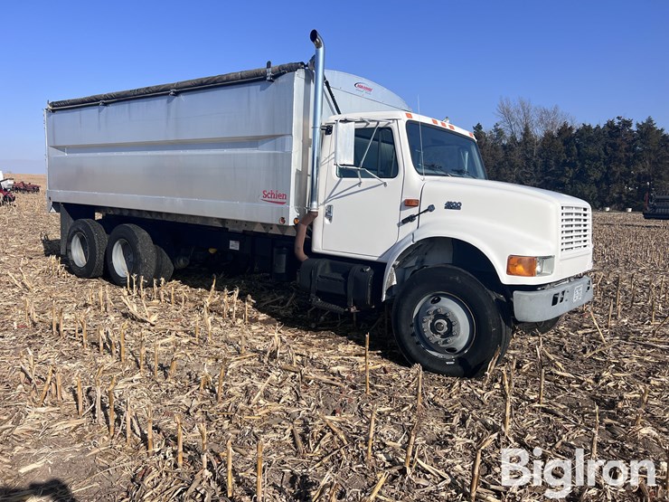 international-4900-image-3