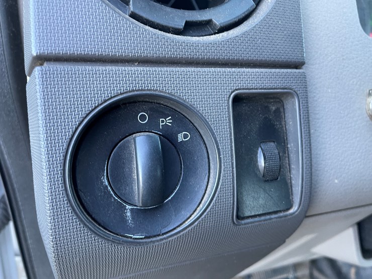 ford-f250-xl-image-63