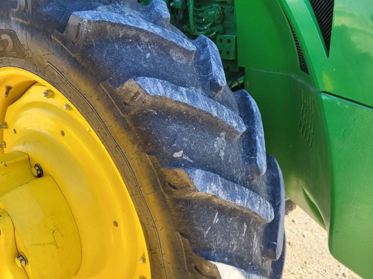 john-deere-8335r-image-47