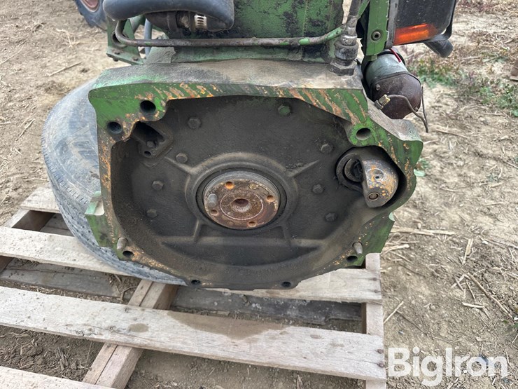 john-deere-329-image-14