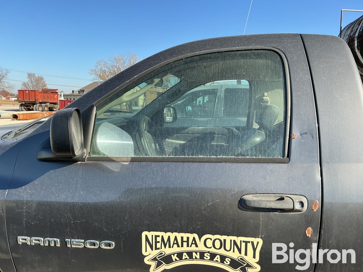 2004-dodge-1500-image-14