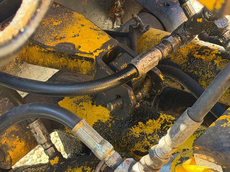 international-b414-image-19