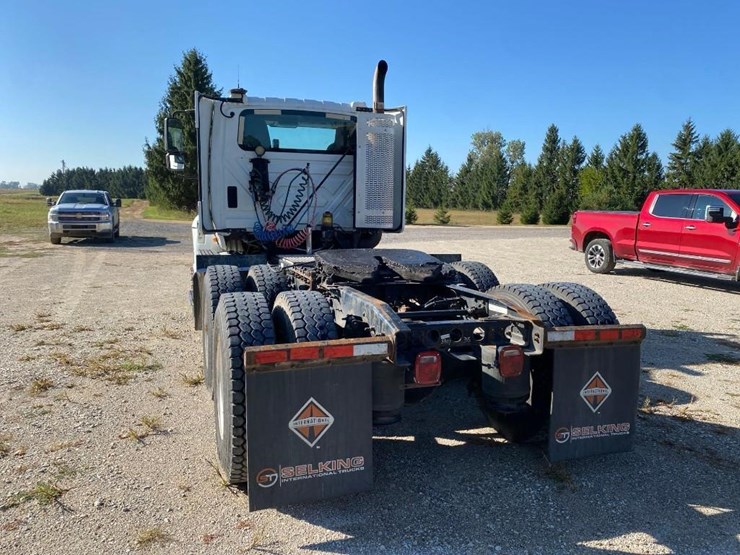 2010-international-415-image-5