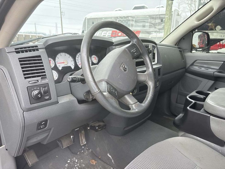 2007-dodge-1500-image-21