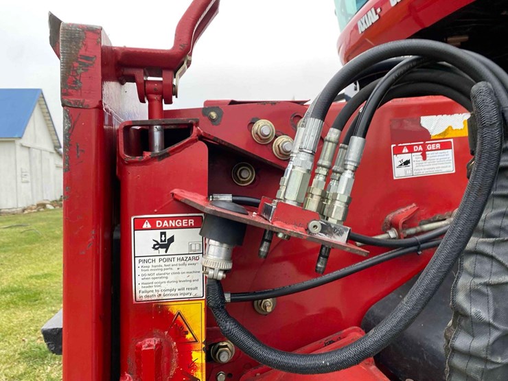 case-ih-8010-image-13