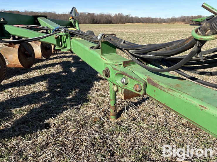 john-deere-3710-image-13
